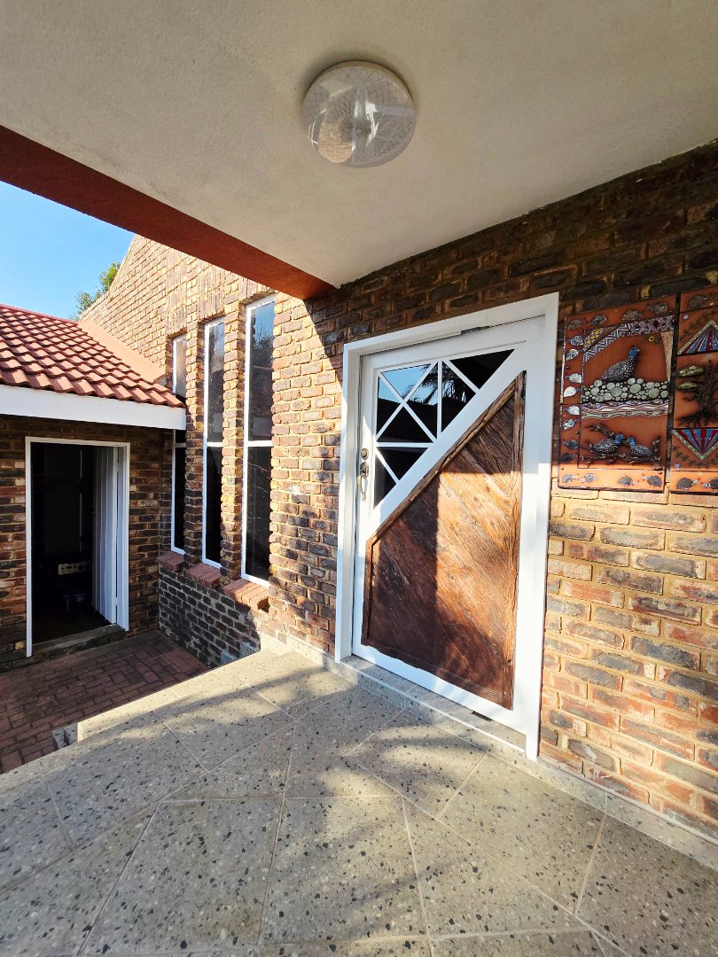 4 Bedroom Property for Sale in Wilkoppies North West